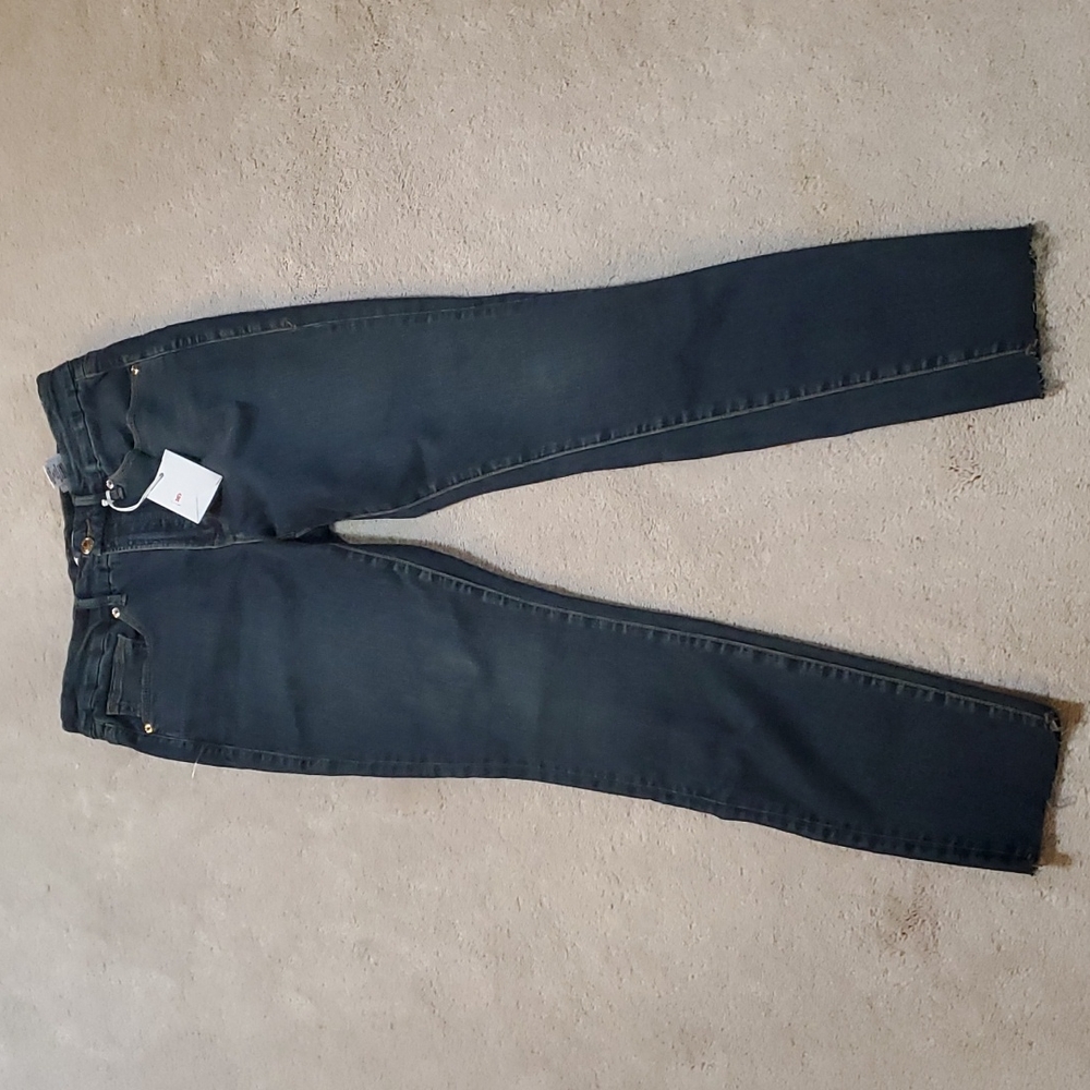 Good American Good Legs Raw Edge